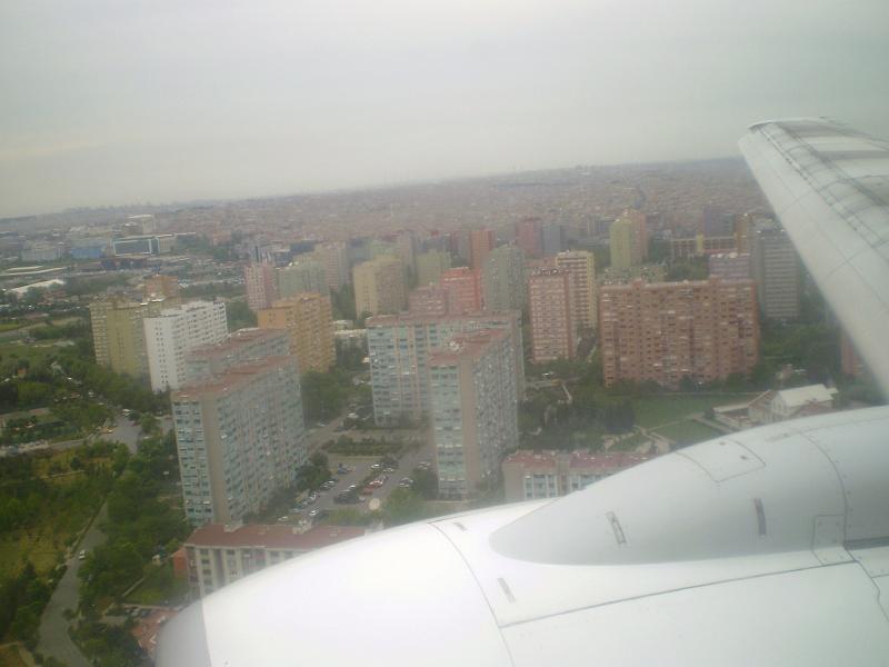 istanbul 012.JPG - Istanbul, near Ataturk Airport--as seen from a Malév flight, just before landing.